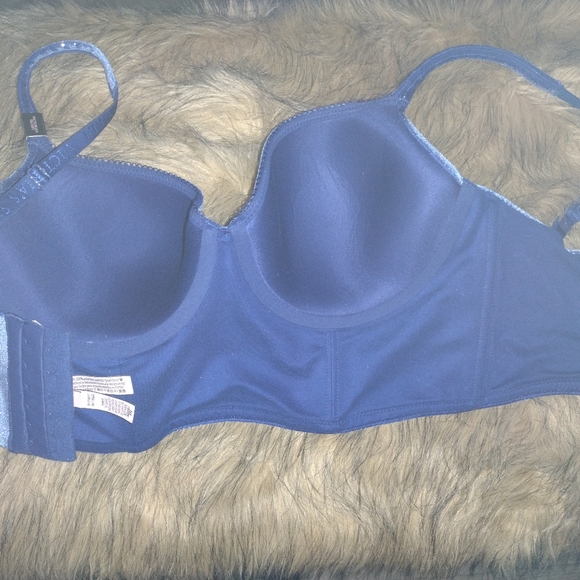 Victoria Secret Bra - Picture 4 of 5